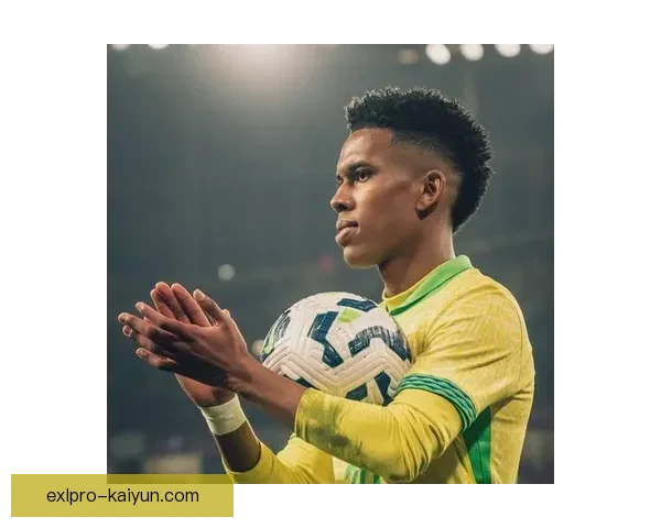 足球明星遭盘查引发关注，未来表现值得关注